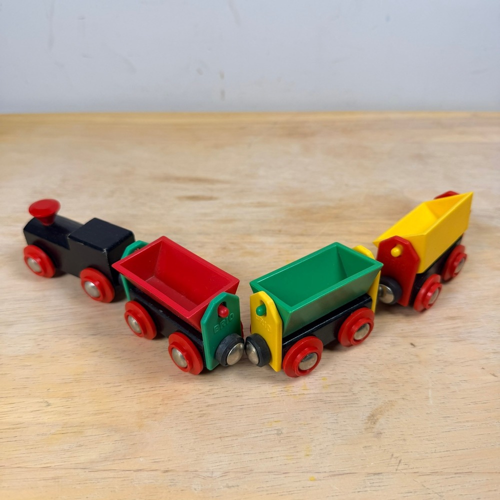 BRIO Toy Train Engine & 3 Tipper Wagons Multicolor Wooden Magnetic Set